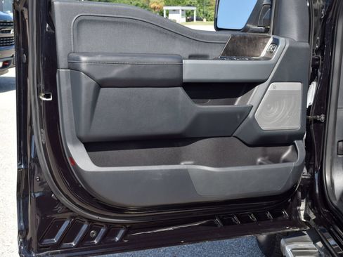 Used 2023 Ford F150 Lariat w/ Trailer Tow Package AWD/4WD image 17