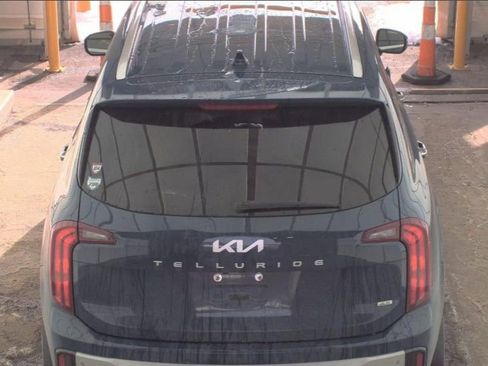 Used 2023 Kia Telluride S w/ S Sunroof Package image 6