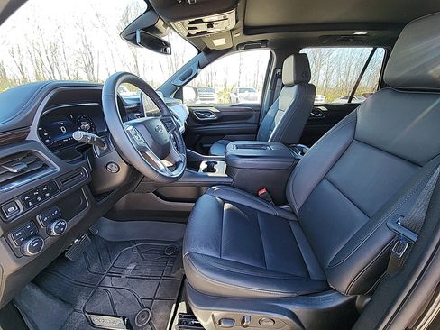 Certified 2024 Chevrolet Tahoe Z71 w/ Luxury Package image 15