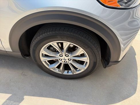 Used 2022 Ford Explorer Limited AWD/4WD image 9