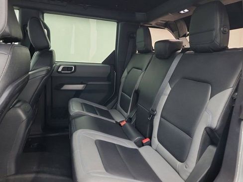 Used 2023 Ford Bronco Black Diamond AWD/4WD image 11