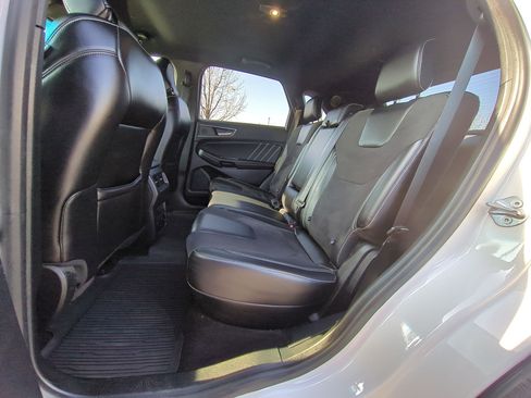 Used 2019 Ford Edge ST w/ Convenience Package image 30