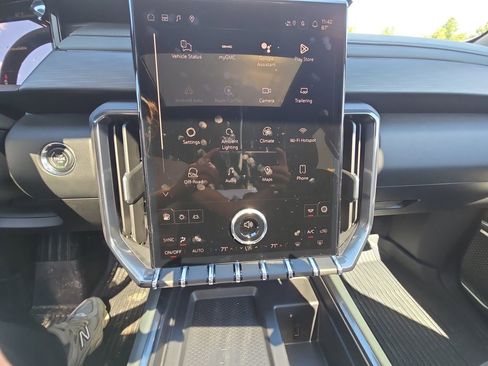 New 2026 GMC Acadia AT4 w/ LPO, Floor Liner Package image 47