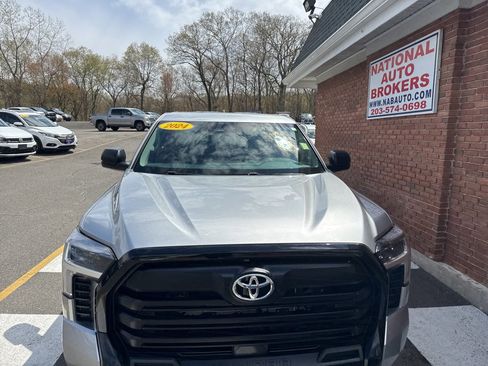 Used 2024 Toyota Tundra SR image 7