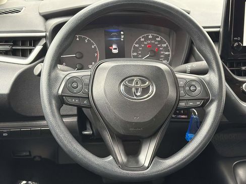 Certified 2025 Toyota Corolla LE FWD image 9