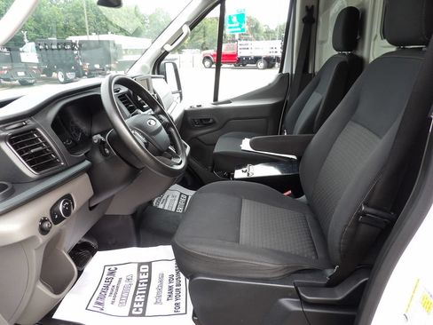 Used 2020 Ford Transit 250 Medium Roof AWD image 16