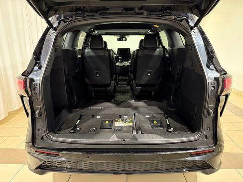 Certified 2023 Toyota Sienna XSE w/ XSE Plus Package AWD/4WD image 12