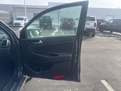 Used 2019 Hyundai Tucson Ultimate w/ Cargo Package image 46