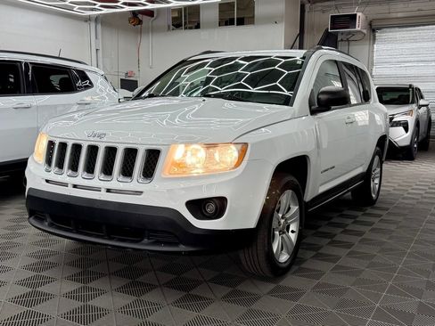 Used 2012 Jeep Compass Latitude w/ Premium Sound Group AWD/4WD image 1
