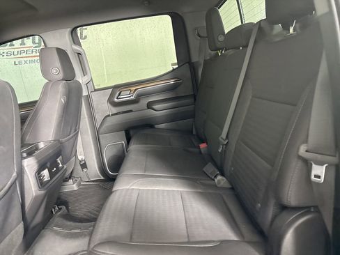 Used 2023 Chevrolet Silverado 1500 LT Trail Boss w/ Convenience Package II image 21