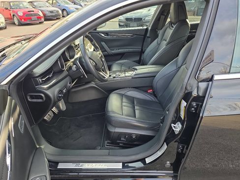 Used 2017 Maserati Quattroporte S GranSport image 18