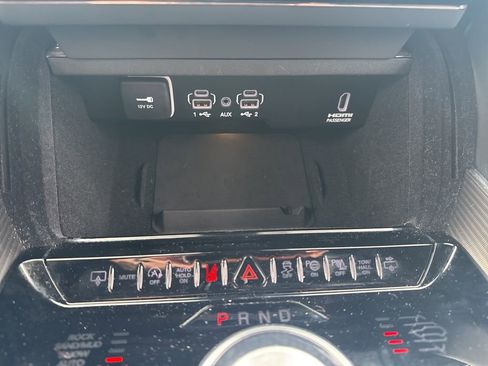 Used 2024 Jeep Grand Wagoneer Series II w/ Quick Order Packagew 28T image 27