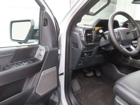 Used 2025 Ford F150 Lariat AWD/4WD image 56