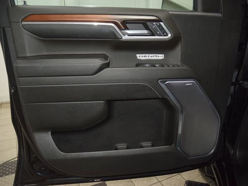 Used 2024 GMC Sierra 1500 Denali AWD/4WD image 48