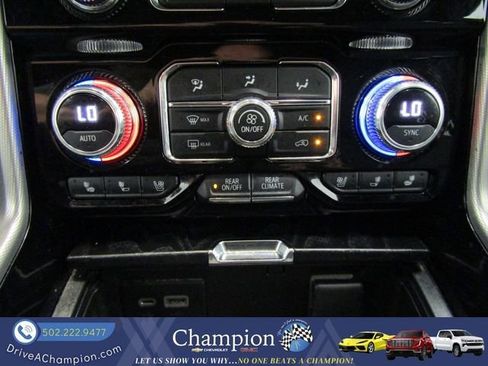 Used 2022 GMC Yukon Denali AWD/4WD image 42