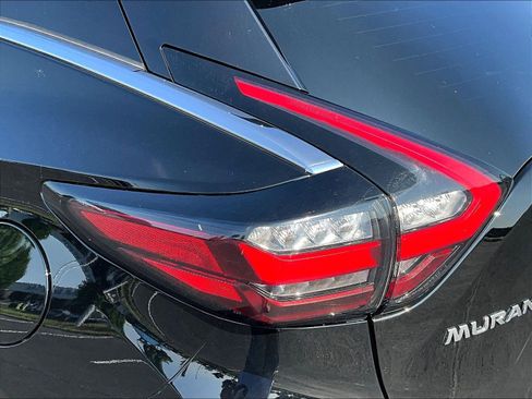 Used 2024 Nissan Murano SV AWD/4WD image 23