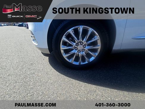 Used 2019 Buick Enclave Premium w/ Experience Buick Package image 8