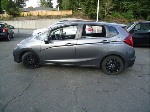 Used 2018 Honda Fit LX image 9