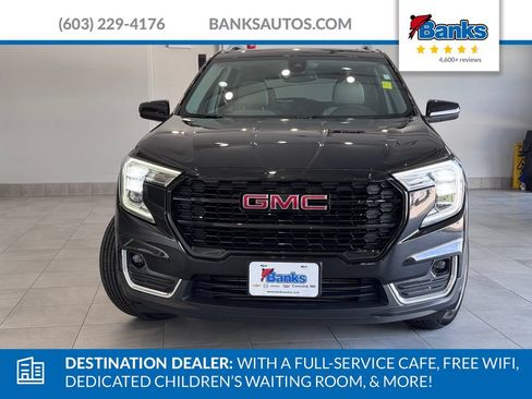 Certified 2022 GMC Terrain SLT AWD/4WD image 3