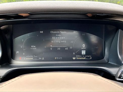 Used 2023 Lincoln Aviator Reserve w/ Equipment Group 201A AWD/4WD image 26