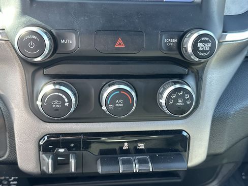 Used 2024 RAM 2500 Big Horn image 16