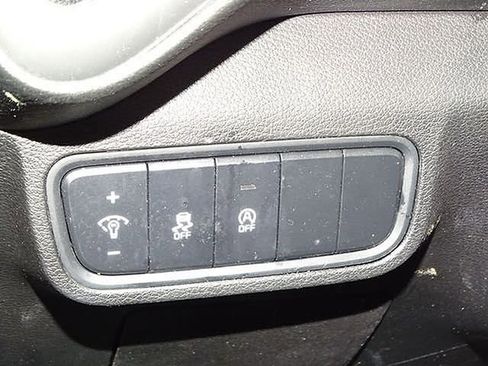 Used 2023 Kia Soul LX w/ Option Group 015 image 17