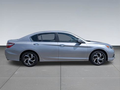 Used 2016 Honda Accord LX image 6