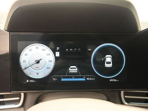 Used 2024 Hyundai Elantra SEL FWD image 22