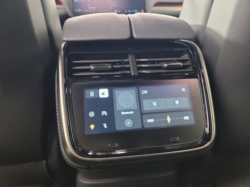 Used 2022 Rivian R1T Adventure image 28