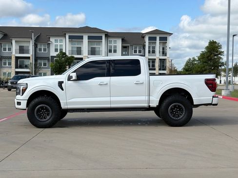 Used 2025 Ford F150 Lariat w/ Equipment Group 501A Mid AWD/4WD image 4