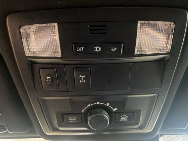 Used 2019 Toyota Tacoma TRD Off-Road w/ Technology Package AWD/4WD image 18
