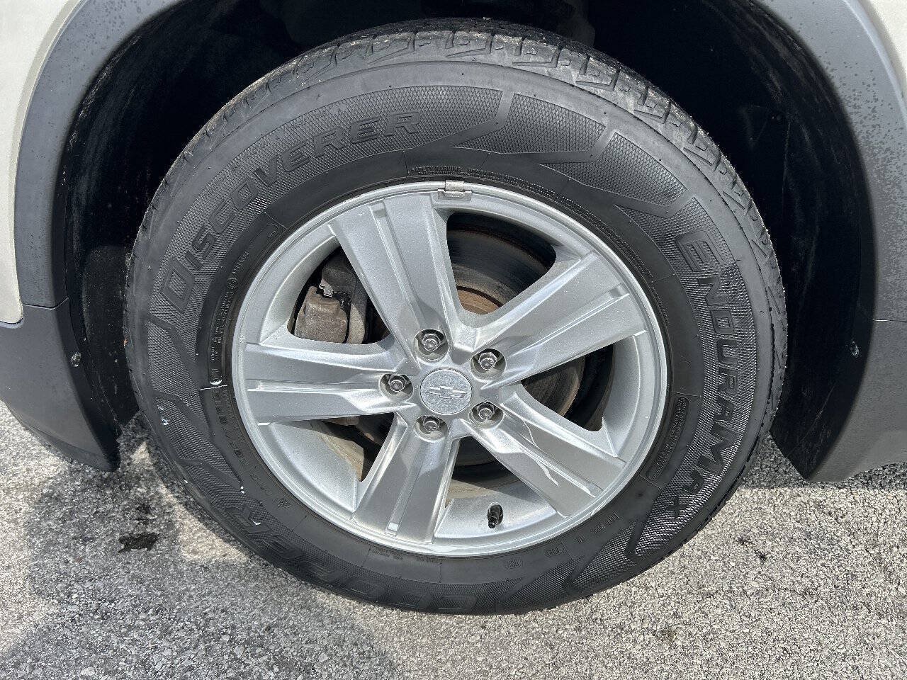 Used 2016 Chevrolet Trax LT w/ LT Sun and Sound Package FWD image 18