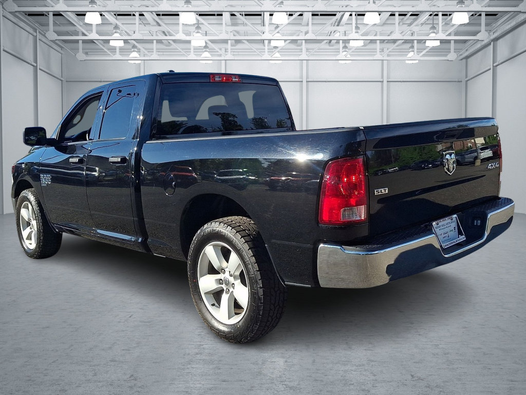 Used 2024 RAM 1500 Classic SLT AWD/4WD image 3
