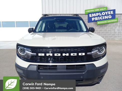 New 2025 Ford Bronco Sport Outer Banks w/ Outer Banks Tech Package+ AWD/4WD image 8