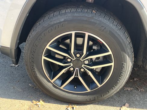 Used 2020 Jeep Grand Cherokee Trailhawk image 36