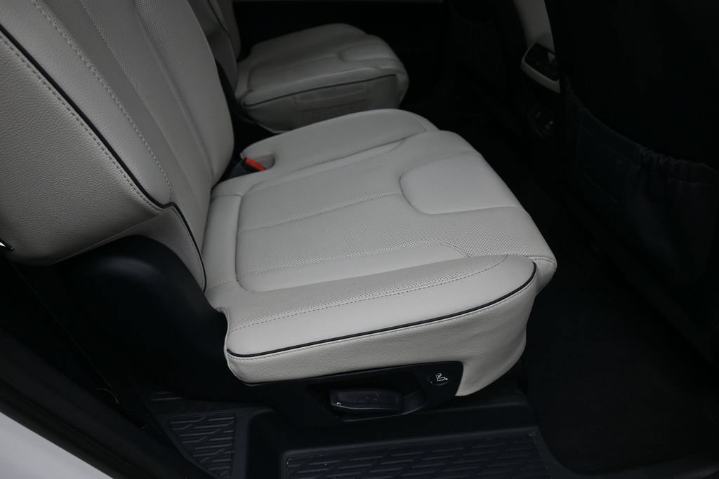 Used 2024 Hyundai Palisade Limited FWD image 46