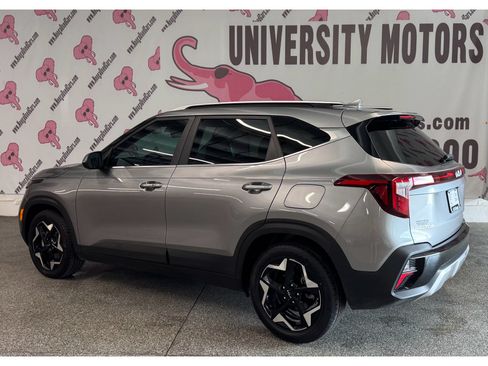 Used 2024 Kia Seltos EX FWD image 12