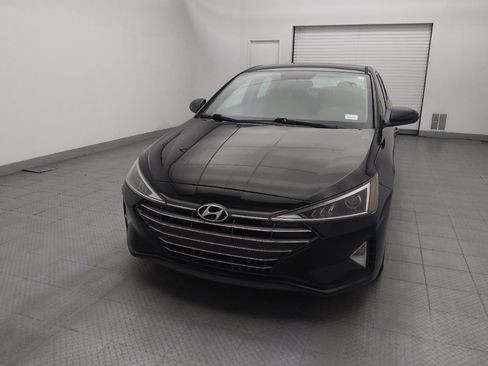 Used 2019 Hyundai Elantra SE FWD image 15