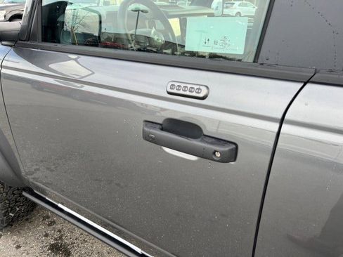 New 2023 Ford Bronco Badlands image 32