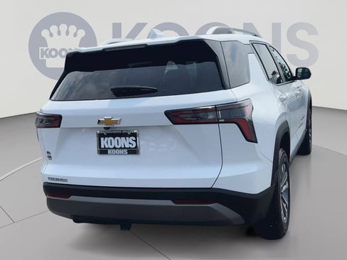 Used 2025 Chevrolet Equinox LT w/ Convenience Package II FWD image 11