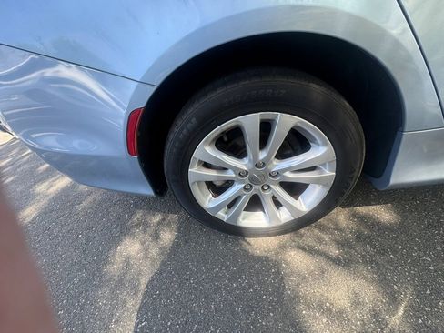 Used 2015 Chrysler 200 Limited image 13