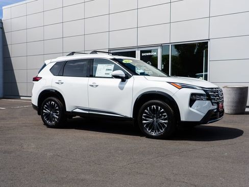 New 2026 Nissan Rogue Platinum AWD/4WD image 30