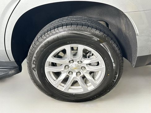 Used 2024 Chevrolet Tahoe LT image 11