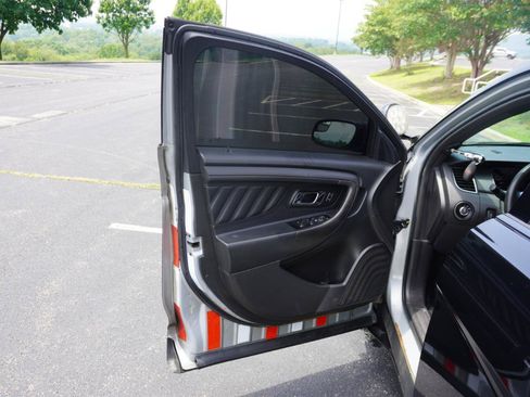 Used 2016 Ford Taurus Police Interceptor AWD image 11
