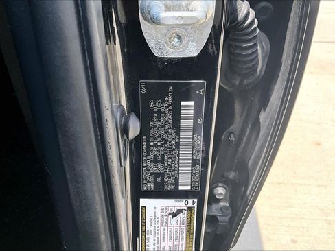 Used 2011 Toyota 4Runner SR5 AWD/4WD image 30