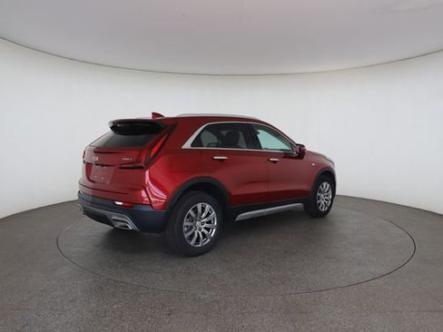 Used 2021 Cadillac XT4 Premium Luxury w/ Cold Weather Package AWD/4WD image 19