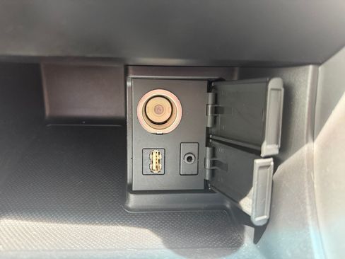 Used 2014 Honda Accord Plug-In Sedan image 31