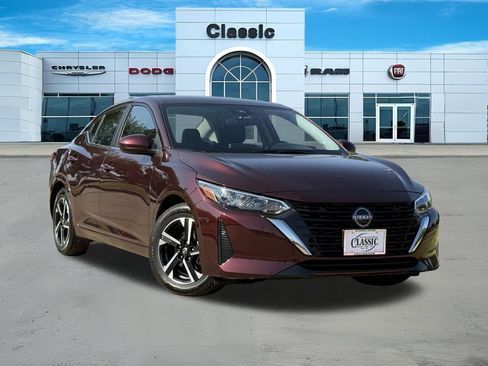 Used 2025 Nissan Sentra SV FWD image 1