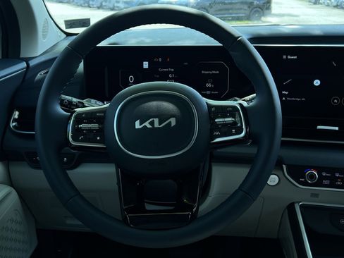 New 2026 Kia Carnival SX FWD image 29