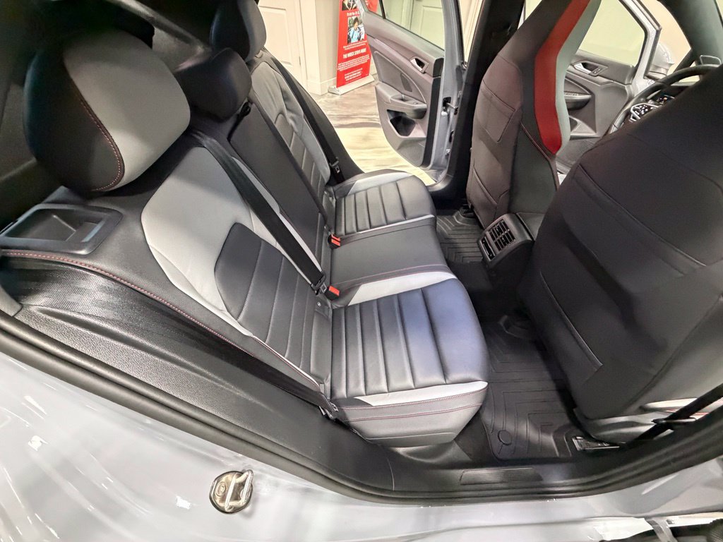 Used 2022 Volkswagen GTI Autobahn FWD image 46